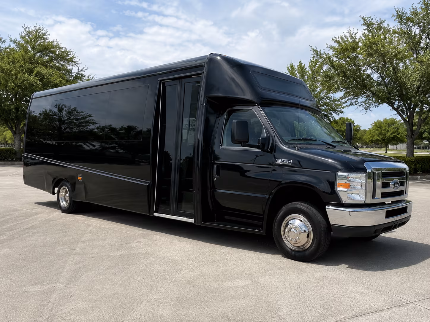 gilroy charter buses for corporate transportation